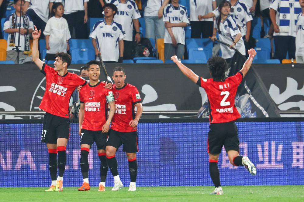 从天才少女到网坛传奇辛吉斯职业生涯经典战役技术风格与时代影响全景解读